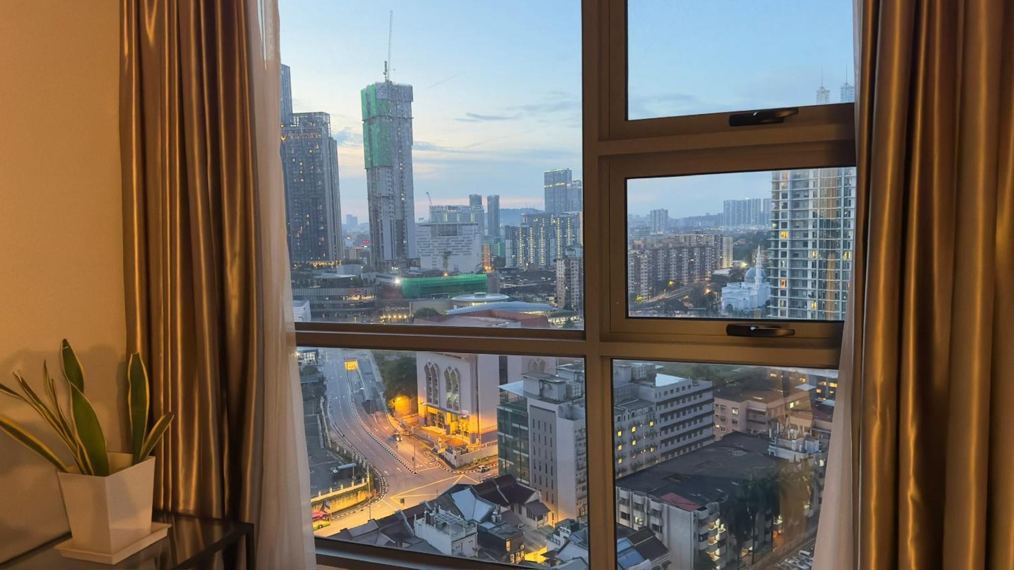 The Robertson Residence Bukit Bintang 20F Куала-Лумпур Экстерьер фото
